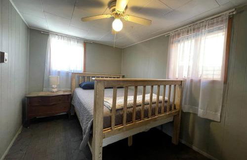 Embrace Nature in this Breathtaking Cottage in Portage Lake, Maine - Foto 23