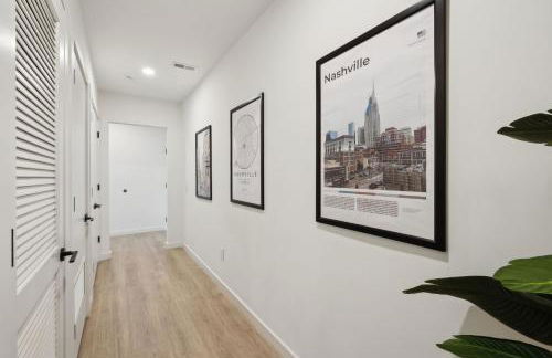 Skyline Nights in Downtown Nashville Walk to Broadway with Pool and Gym - Foto 37