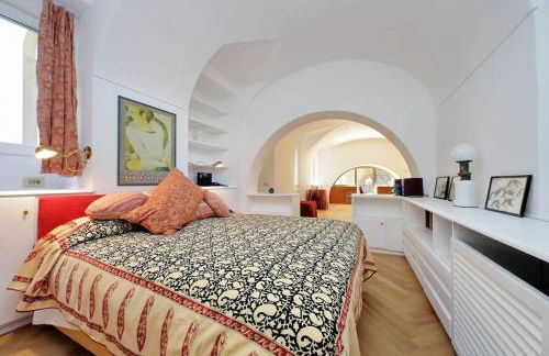 Pantheon Apartment with private terrace - Photo 17