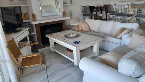 Townhouse in San Pedro- Private Garden, Golf, Beach, Pool - Photo 2