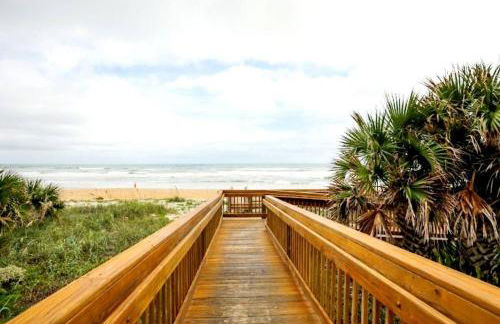 Quiet direct oceanfront 2 bed 2 bath condo w/pool - Foto 48