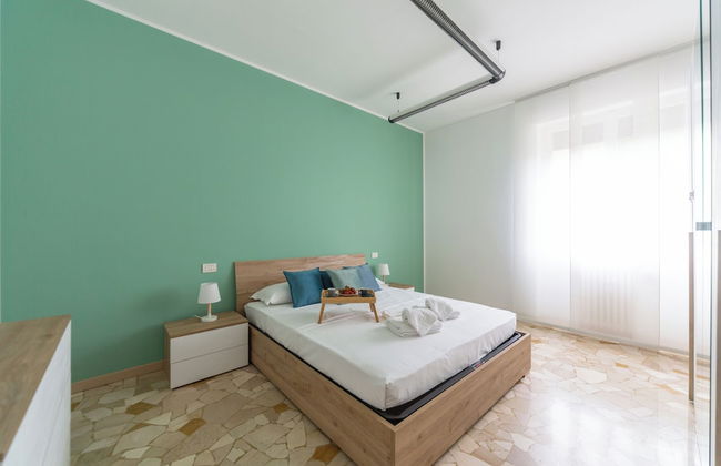 Milan Style Apartment - Photo 14