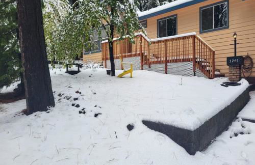 Lovely Home in Pollock Pines with Hot Tub - Foto 27