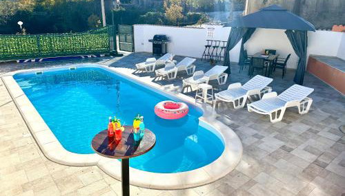 Holiday Home Three Sisters with Swimming Pool & Jacuzzi - Foto 3