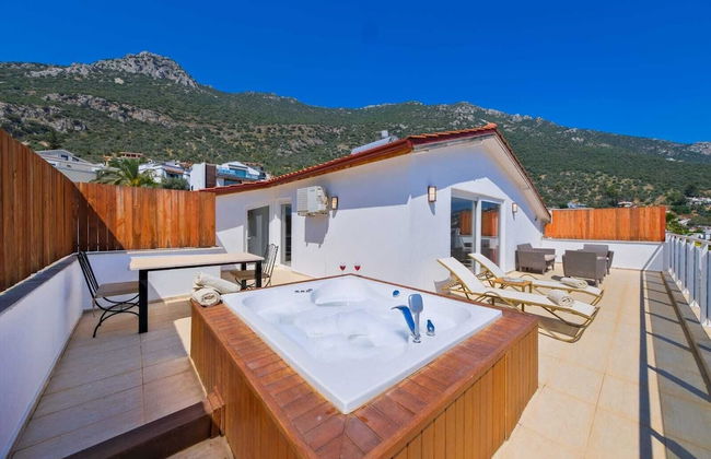 Villa Lumiere 3 Luxurious 5 bed Villa in Kiziltas Kalkan With sea Views - Photo 58