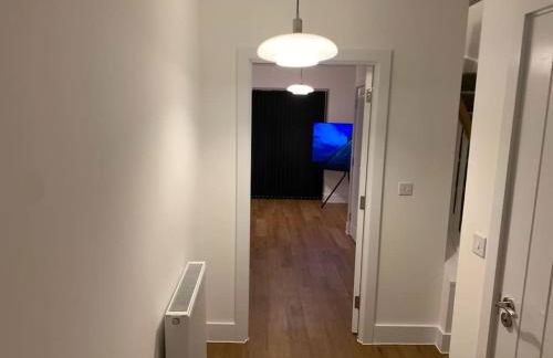 Spacious Entire 4 Bed House With 2 Free Parking Bays Early Check-in Late Check- Out Allowed - Foto 25