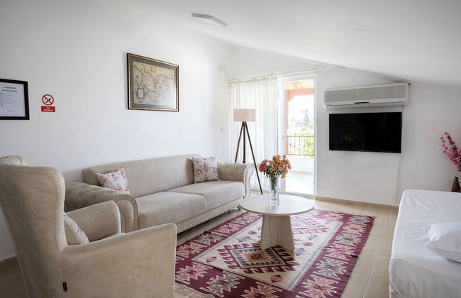 Kaya Apart Datca - Photo 42