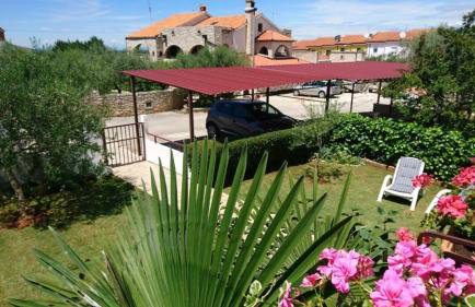 Apartment Devčić - Photo 6