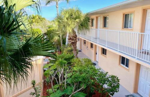 Cozy Canaveral Beach Condo! Next to NASA Launch Site - Foto 14