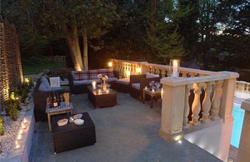 The New School Rooms - Beautiful, Georgian Apartment with Private Heated Pool and Hot Tub Sleeps 12 with Wifi and Parking near Bath - Foto 12