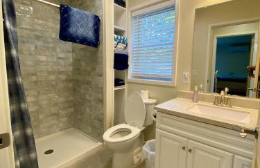 Lakefront Oak Cottage Hot Tub & Fire Pit - Foto 13