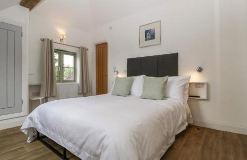 The Coach House - Photo 22