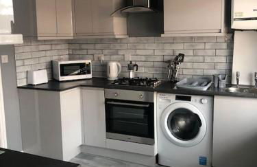 Affordable Luxury 1 Stunning apartment Sunderland close to City centre hospital Crown Works Studio and Nissan - Foto 24