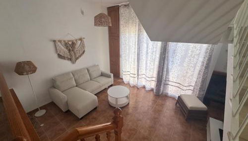 house near the beach - Photo 2