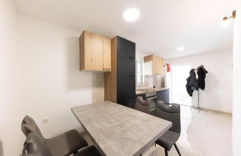 Gorgeous Home In Muc Gornji - Photo 9