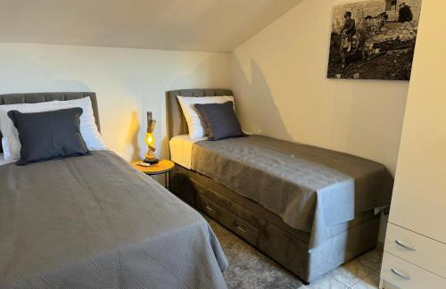 Villa Kadena - Luxury Seaside Villa with Private Heated Pool - Photo 49