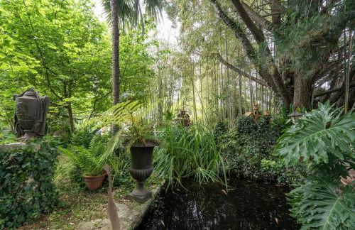 Majestic Holiday Home in Laroque With hot tub - Foto 60