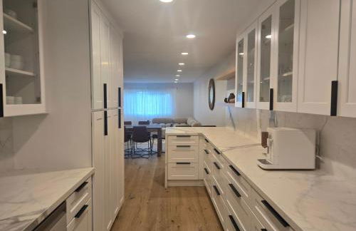 NEW 2BD Majestic Gateway in Glendale - Foto 9