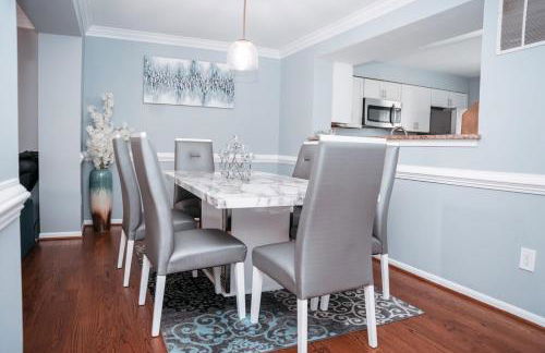 Cozy Springfield Townhome , WIFI , Pet Friendly - Foto 22