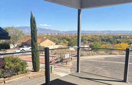 House in the Palisades Hills with City and Mountain views - Foto 45