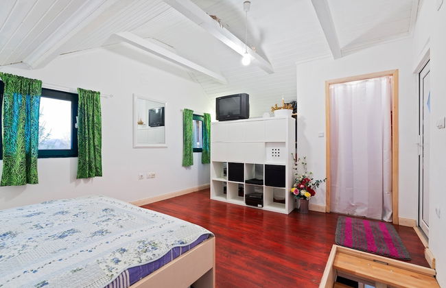 Delightful Holiday Home in Havidić Selo with Garden - Photo 13