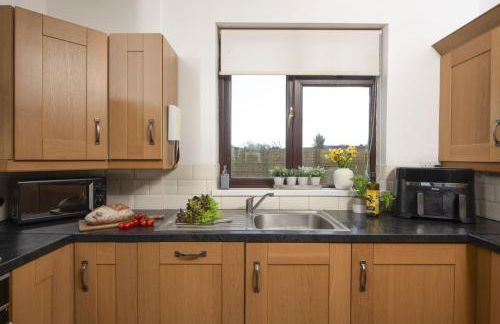 Wheal Francis - Hot Tub - Accessible Bungalow - Free Wi-Fi - Parking - Foto 14