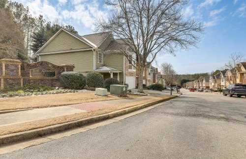 2 Mi to Suwanee Town Center Spacious Townhome - Foto 31
