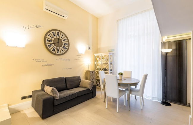Cool Flat at Via dei Mille by Napoliapartments - Foto 14