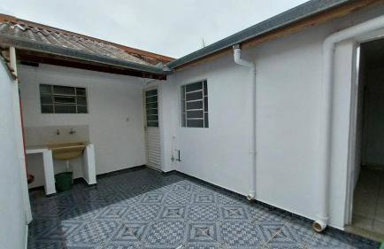 Casa inteira, próxima a Atacadão, Assaí e Hospitall Municipal - Foto 4