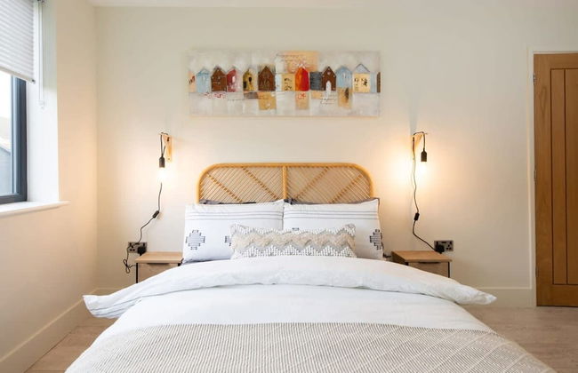 Designer Family Escape Hot Tub Steps to Beach - Photo 72