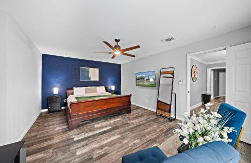 Houston Pool Escape Games WiFi Parking Pet - Photo 17