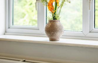 Loughton Hideaway: Cozy 1BD Near Tube & Nature - Foto 23