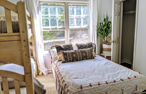 RARE Downtown Matthews walk 2 shops restauraunts hike CLT 2 Bedroom not 3br - Foto 26