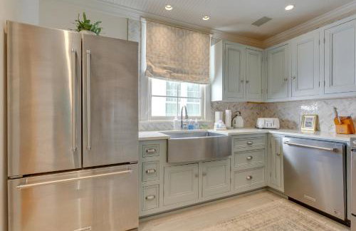 Luxe Fairhope Home with Covered Patio Walk to Bay - Foto 11