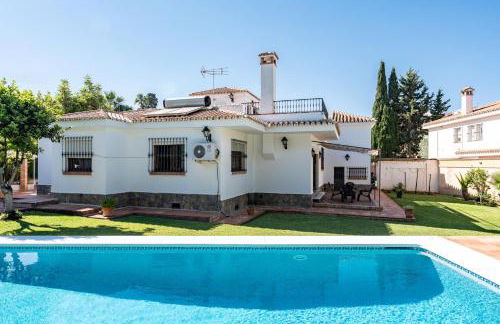 Villa con piscina en Churriana - Photo 35