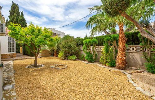 Villa La Font with pool and bbq - Foto 54