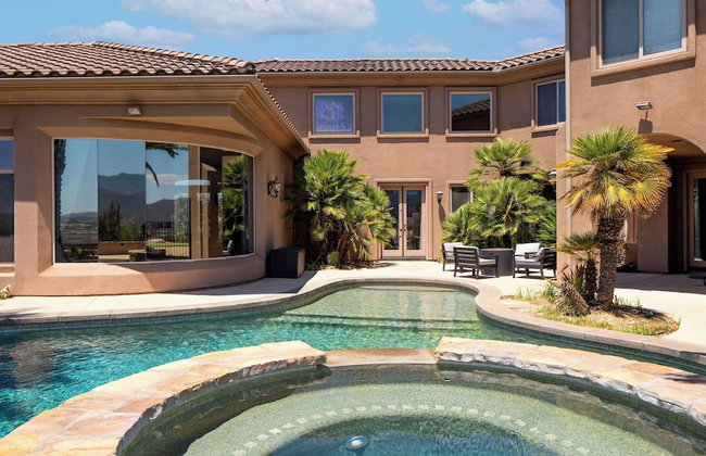 Sangiovese By Avantstay Spectacular Estate w/ Pool, Hot Tub & Putting Green - Photo 38