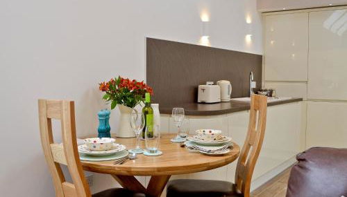 Longcroft Dairy - Foto 5