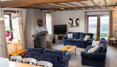 Mill Barn, Castle Carrock, dogs welcome, hot tub with countryside and reservoir views - Foto 3