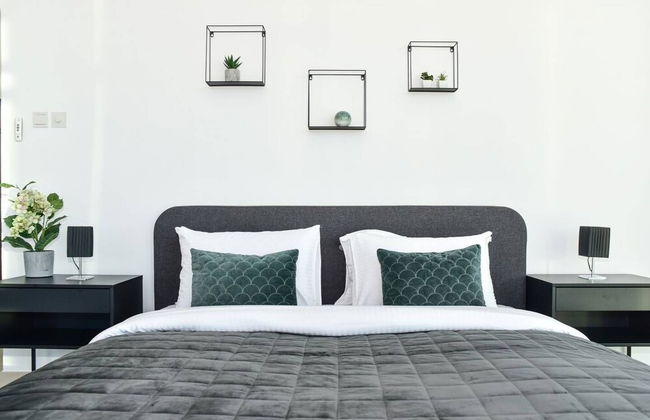 Spectacular Al Wasl Villa - With Private Pool - Photo 18