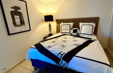 Prestigious villa in Cannes with stunning sea views - Photo 15