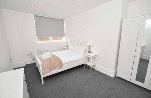 Modern 1 Bedroom Apartment in Morley with Parking - Foto 46