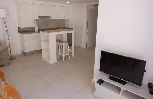 Natural park, terrace and pool - Photo 8