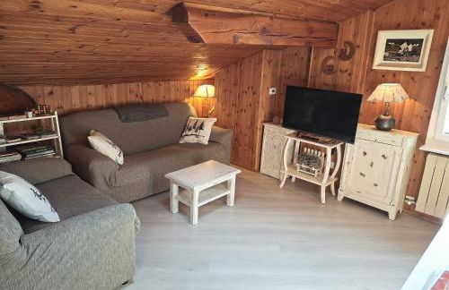 Graziosa mansarda rustica - CIR VDA 0038 - Foto 1