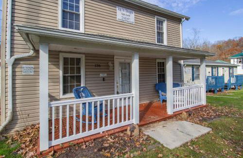 Stay In Ohiopyle in town by the GAP trail, hot tub - Foto 28