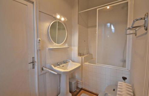 Lovely Home In Puymeras With Kitchen - Foto 31