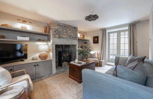 Farriers Cottage-Tranquil Haven, Central Location! - Photo 1