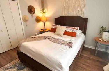 Sparkling Fresh Soldier's Pad 7 Mi to Fort Bragg - Foto 30