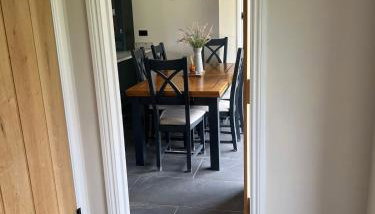 Charming 2-Bedroom Cottage in Warwickshire - Foto 4