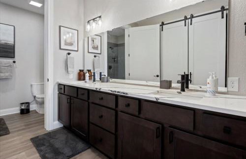 Upscale Lakeside Condo with Extraordinary Amenities at Topsider in Osage Beach 19mm - Photo 41